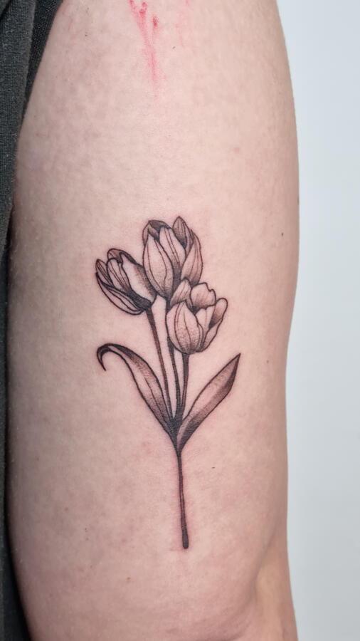 Blackwork tetoválás – győri tetoválás Dodó Ink Tattoo