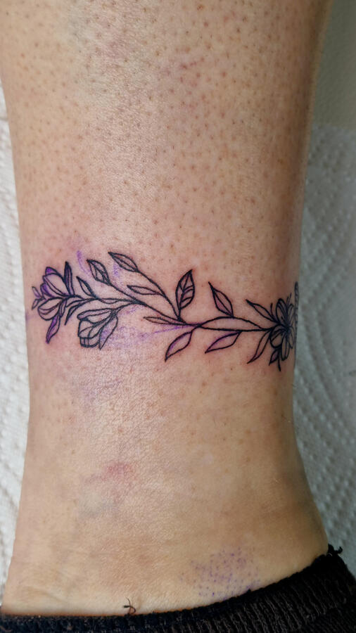 Blackwork tetoválás – győri tetoválás Dodó Ink Tattoo