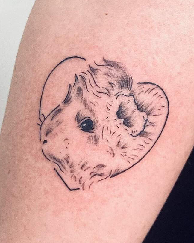 Blackwork tetoválás – győri tetoválás Dodó Ink Tattoo