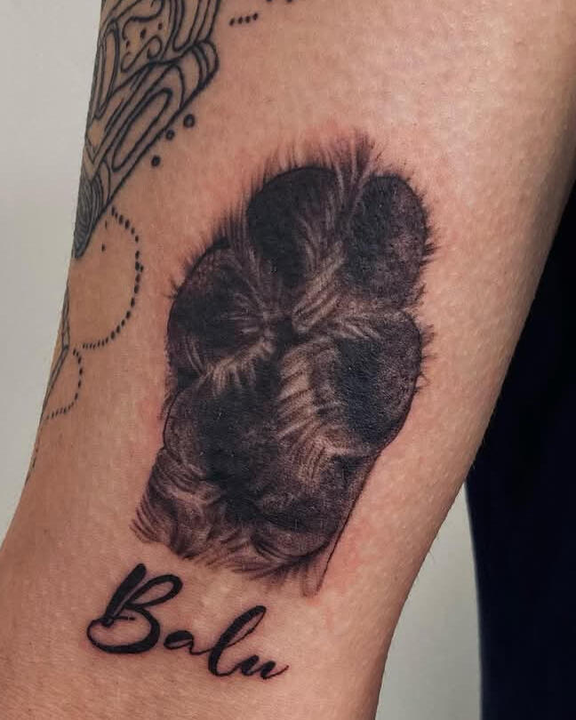 Blackwork tetoválás – győri tetoválás Dodó Ink Tattoo