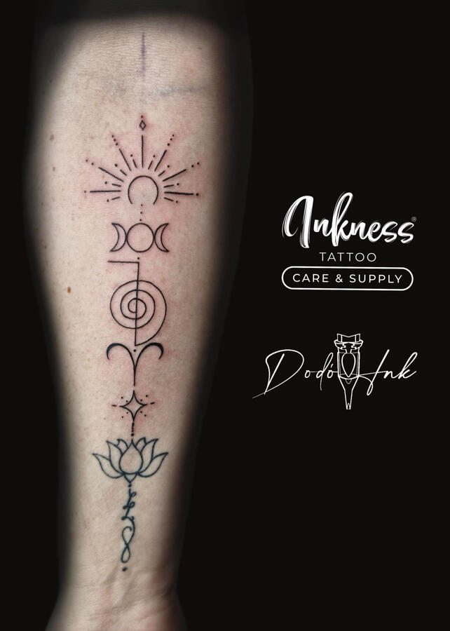 Blackwork tetoválás – győri tetoválás Dodó Ink Tattoo