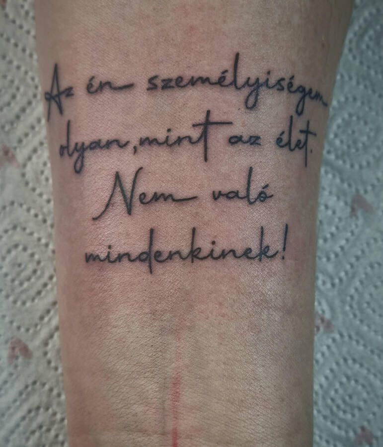 Blackwork tetoválás – győri tetoválás Dodó Ink Tattoo