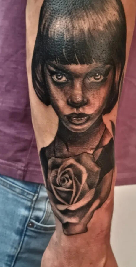 Blackwork tetoválás – győri tetoválás Dodó Ink Tattoo