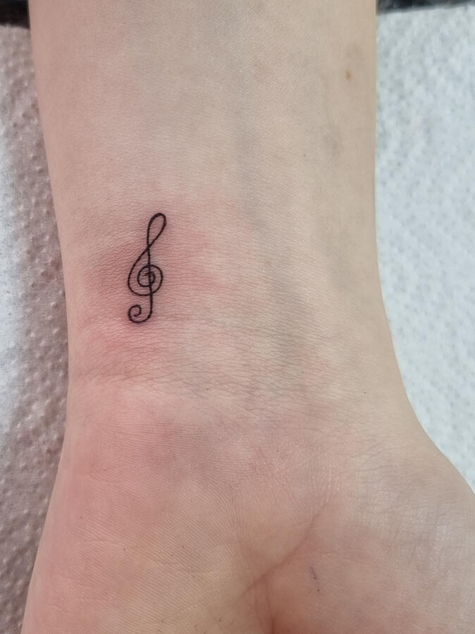 Blackwork tetoválás – győri tetoválás Dodó Ink Tattoo